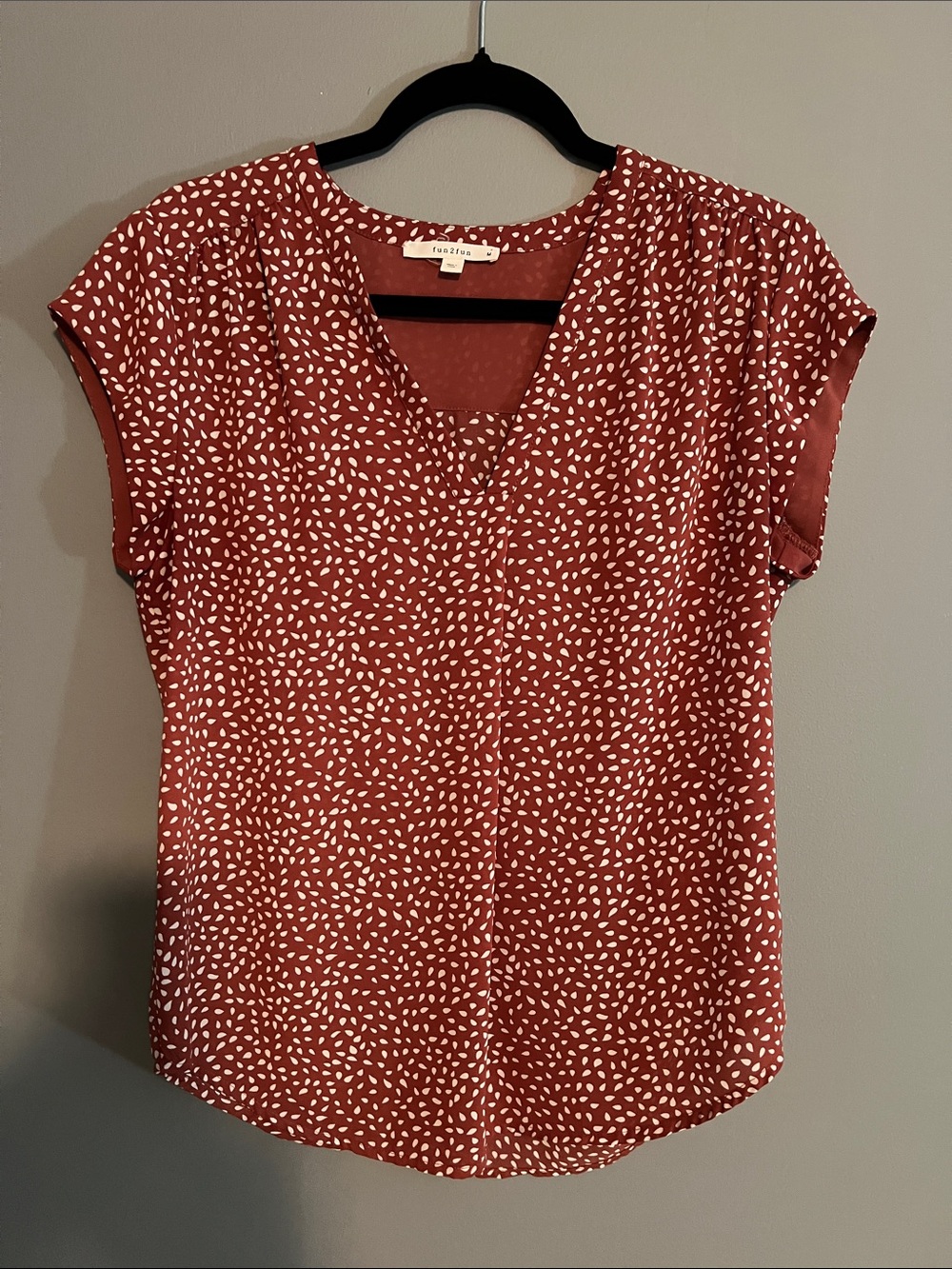 fun 2 fun Rust Red V-Neck Dot Cap Sleeve Blouse